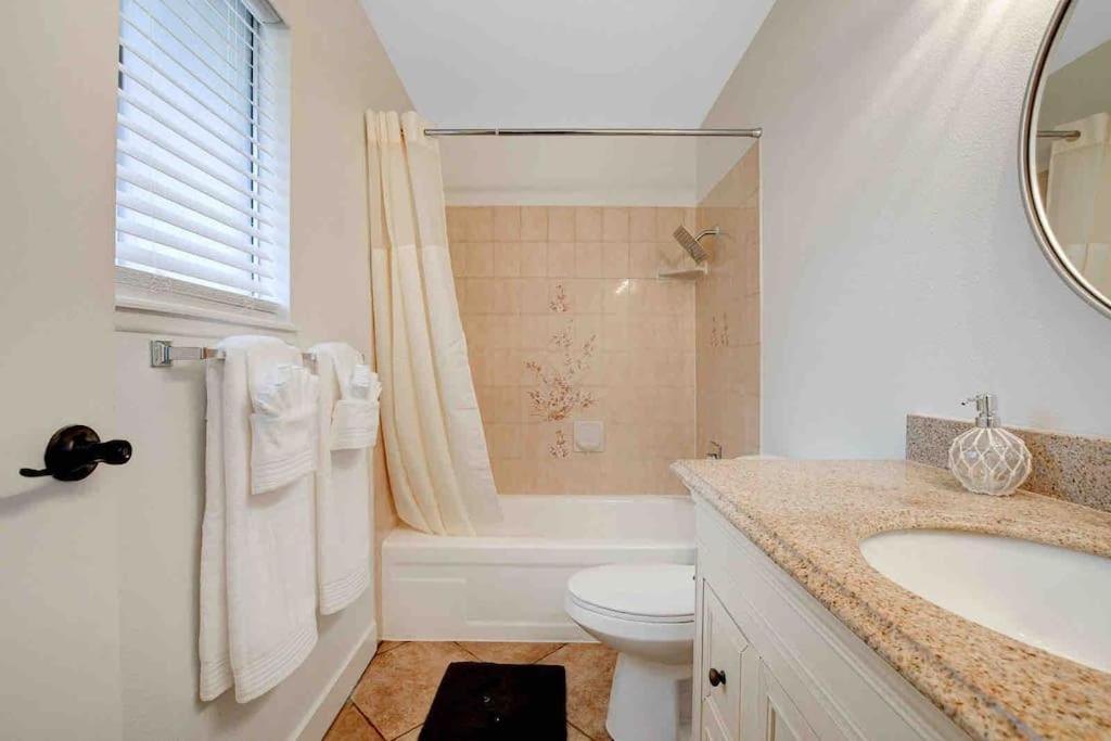 Resort Style 4 Bedroom House With Pool Minutes From Strip 拉斯维加斯 外观 照片